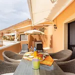 Apartment Exklusives Attic Mit Atemberaubendem Meerblick By Interhome Playa de las Américas