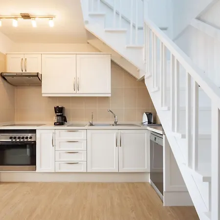 Exklusives Attic Mit Atemberaubendem Meerblick By Interhome 公寓