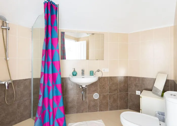 公寓 Exklusives Attic Mit Atemberaubendem Meerblick By Interhome *