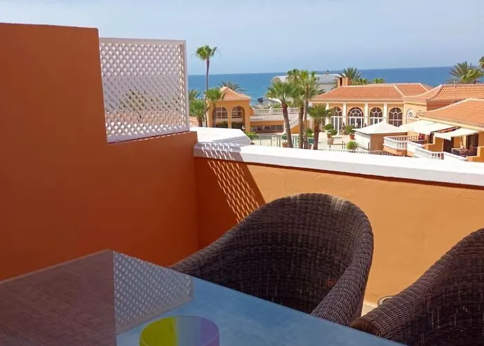 公寓 Exklusives Attic Mit Atemberaubendem Meerblick By Interhome