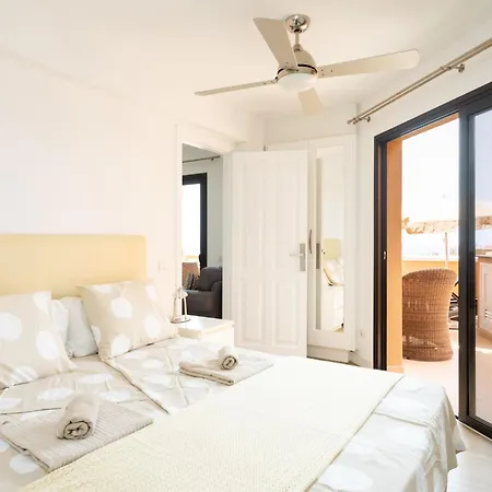 Apartment Exklusives Attic Mit Atemberaubendem Meerblick By Interhome Playa de las Américas