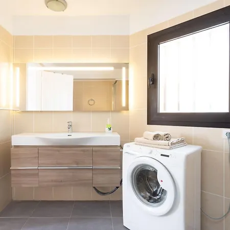 Apartmán Exklusives Attic Mit Atemberaubendem Meerblick By Interhome